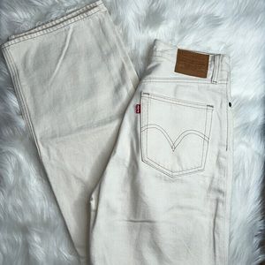 Levi’s High Waisted Loose Jeans